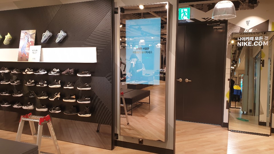 [2019.05] Magic Mirror Installation - Nike Incheon Sinpo Store